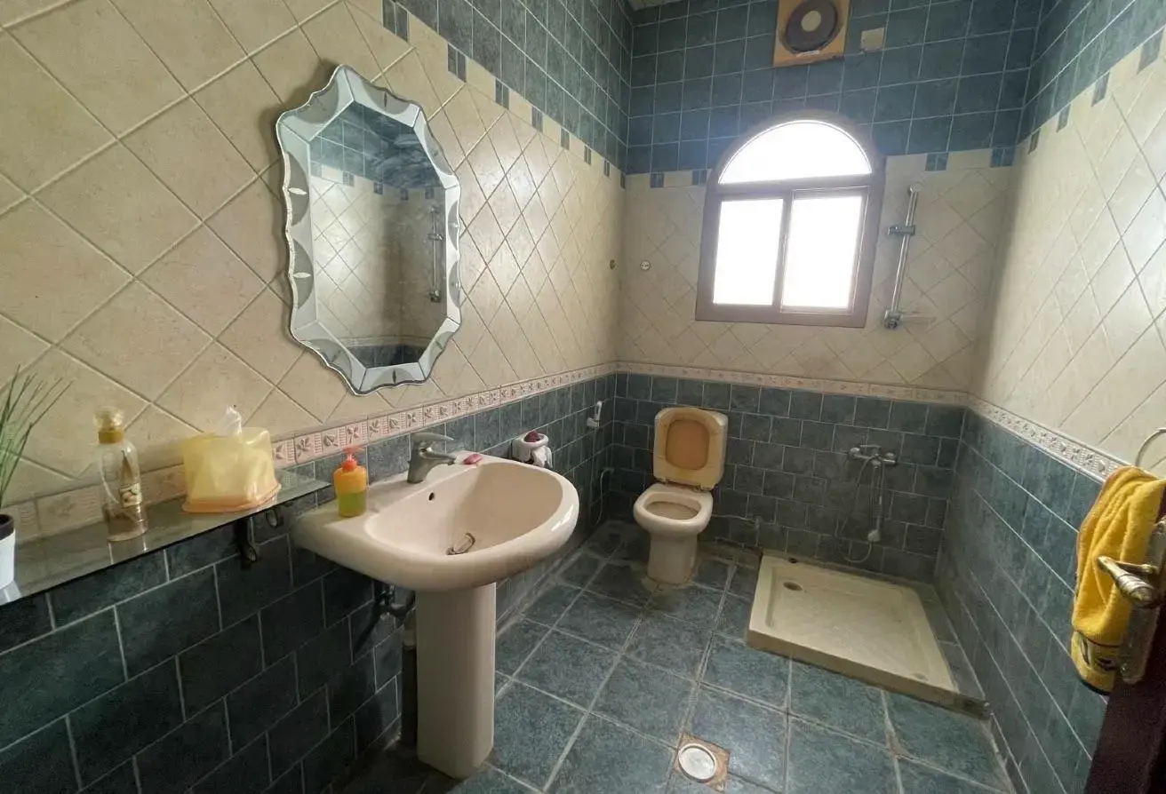 4-Bedroom Villa for Sale in Sanad – Al Nasfah