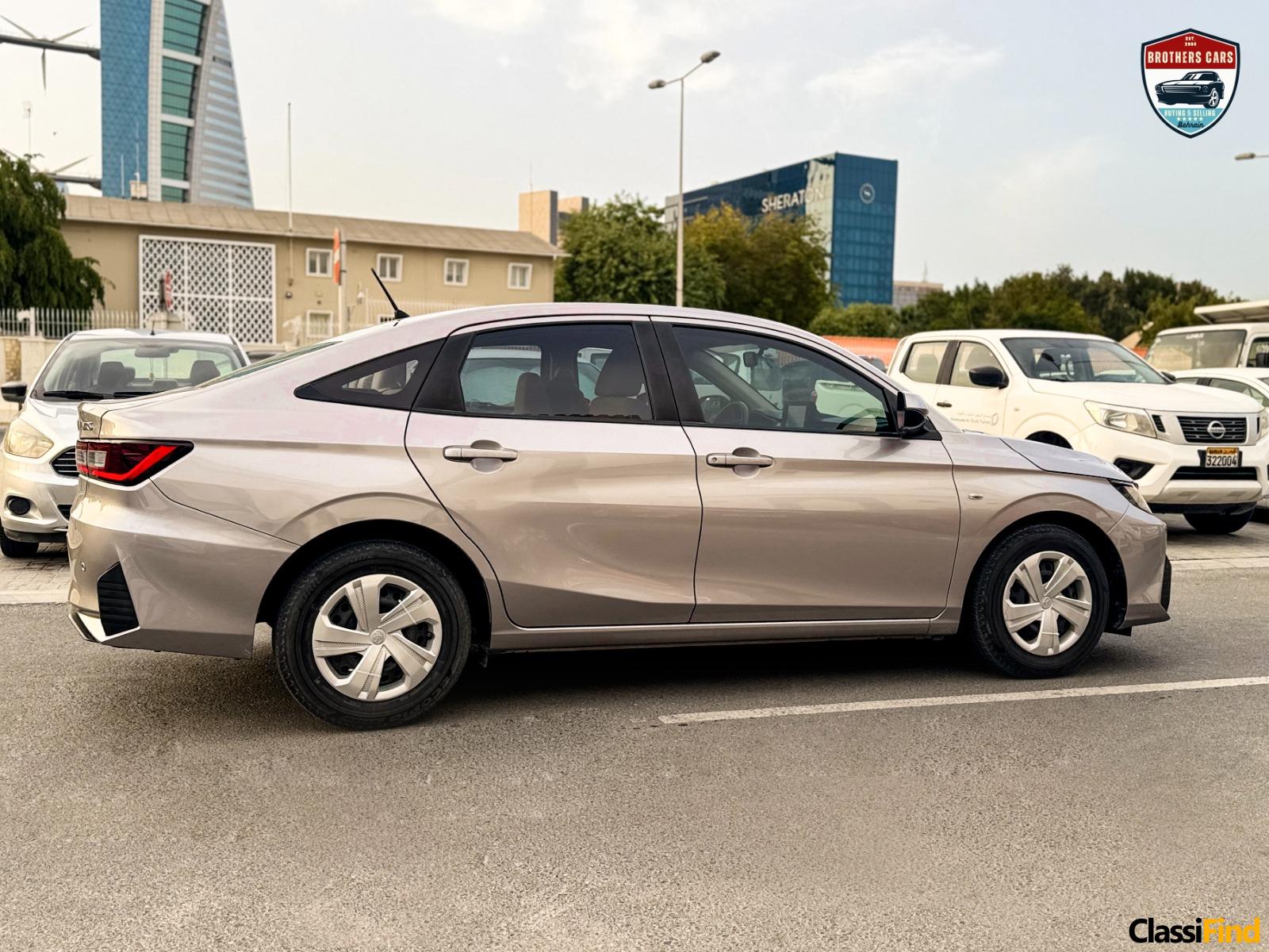 TOYOTA YARIS 2024 MODEL FOR SALE