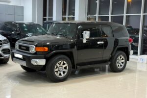 Toyota FJ Cruiser 2016 (Black)