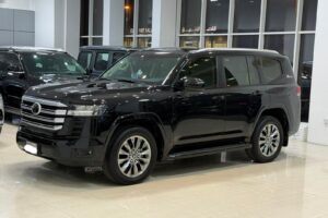 Toyota Land Cruiser GX-R 2022 (Black)