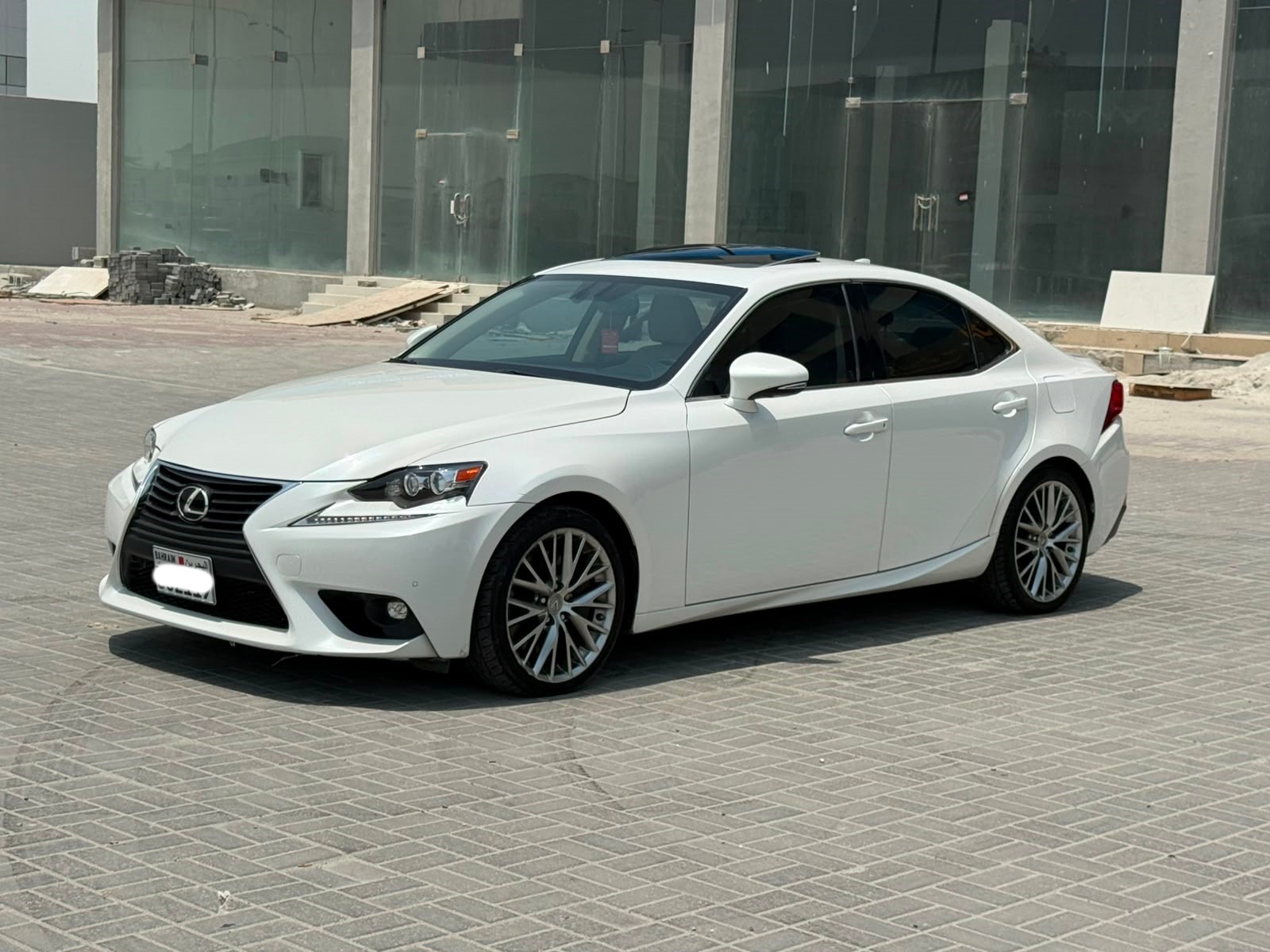 Lexus IS-300 / 2016 (White)
