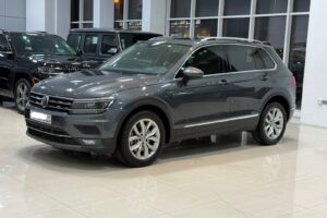 Volkswagen Tiguan 2018 (Grey)