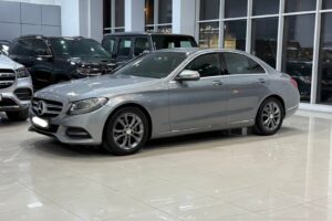 Mercedes Benz C-180 / 2015 (Silver)