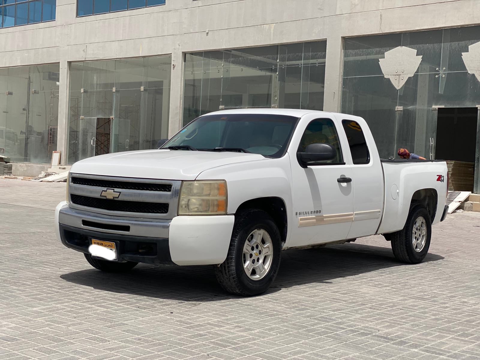 Chevrolet Silverado LT 2009 (White)