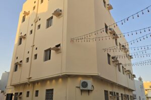 مبنى مجدد بالكامل للبيع في منطقة سلماباد