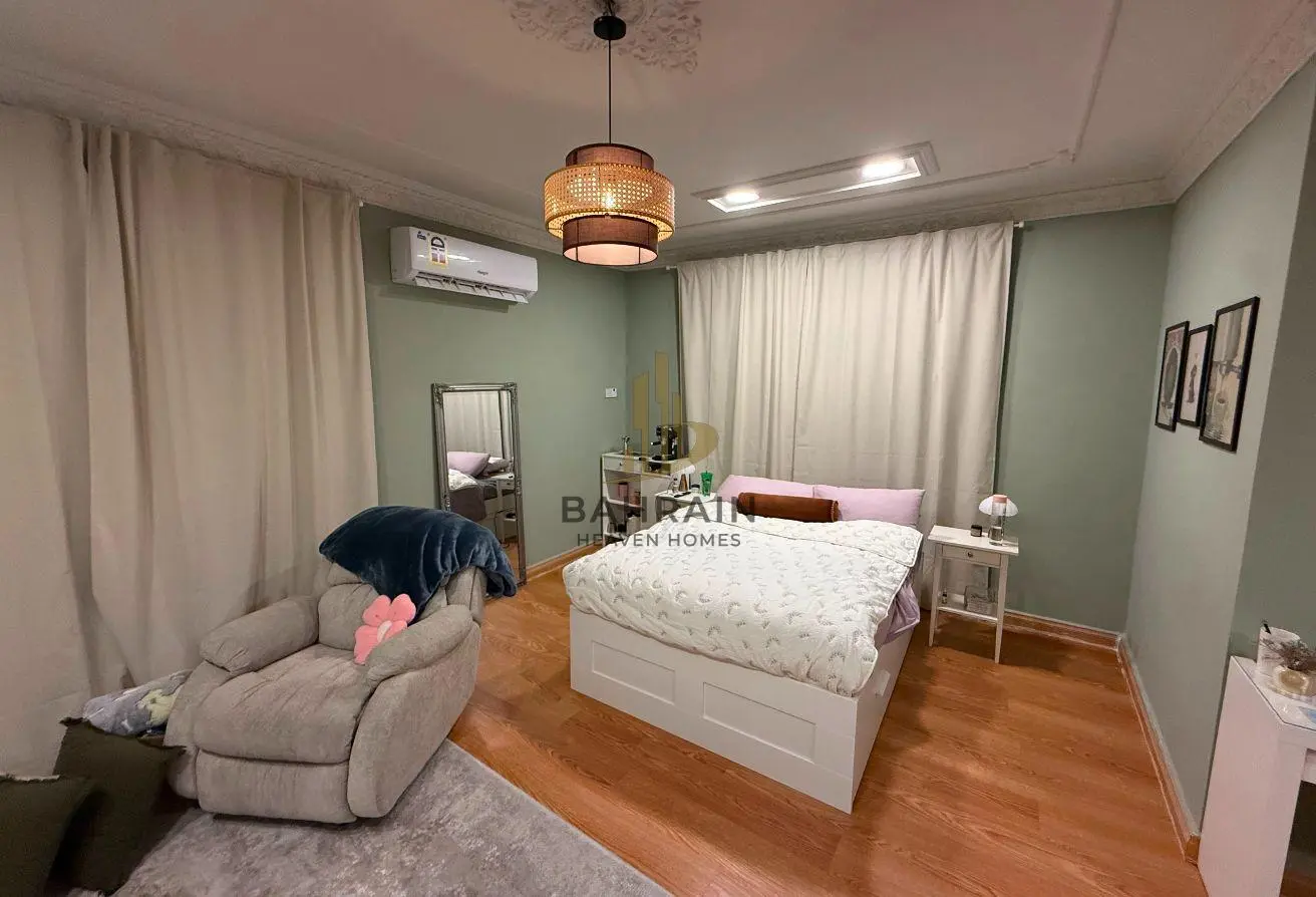 9BR Fully Furnished Villa for Sale in Hamad Town