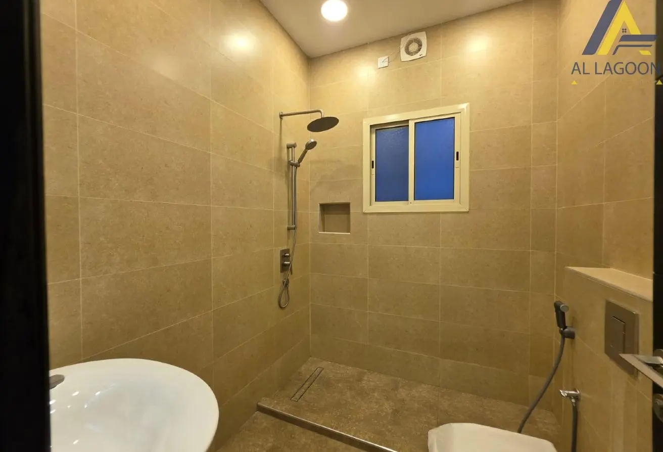 Distinctive Villa for Sale in Hidd – Corner, 2 Commercial Streets