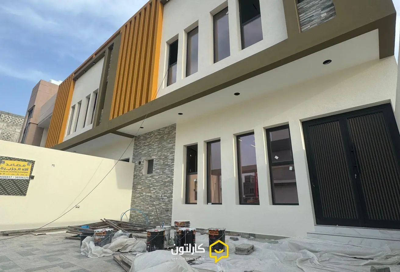 Prime 5-Bedroom Villa for Sale in Al Hamla