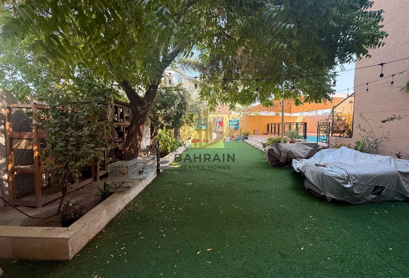 9BR Fully Furnished Villa for Sale in Hamad Town