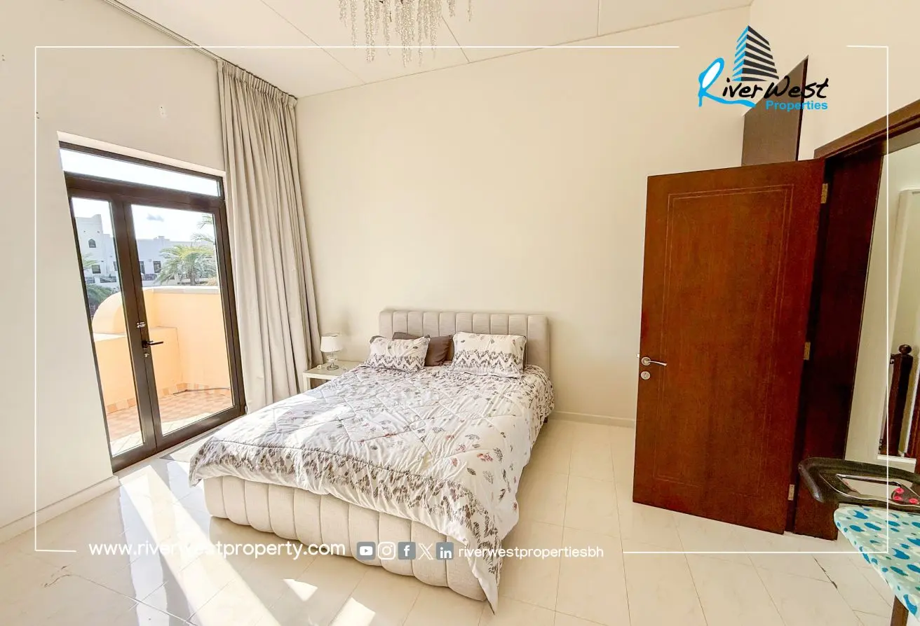 Waterfront Canal Style Villa for Sale in Al Marsa