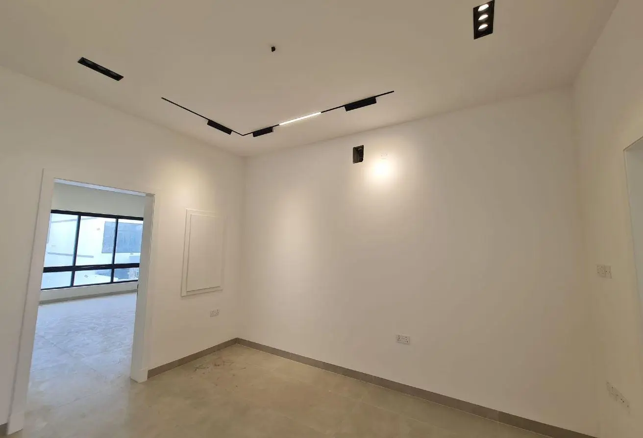 Brand New Villa for Sale in Busaiteen