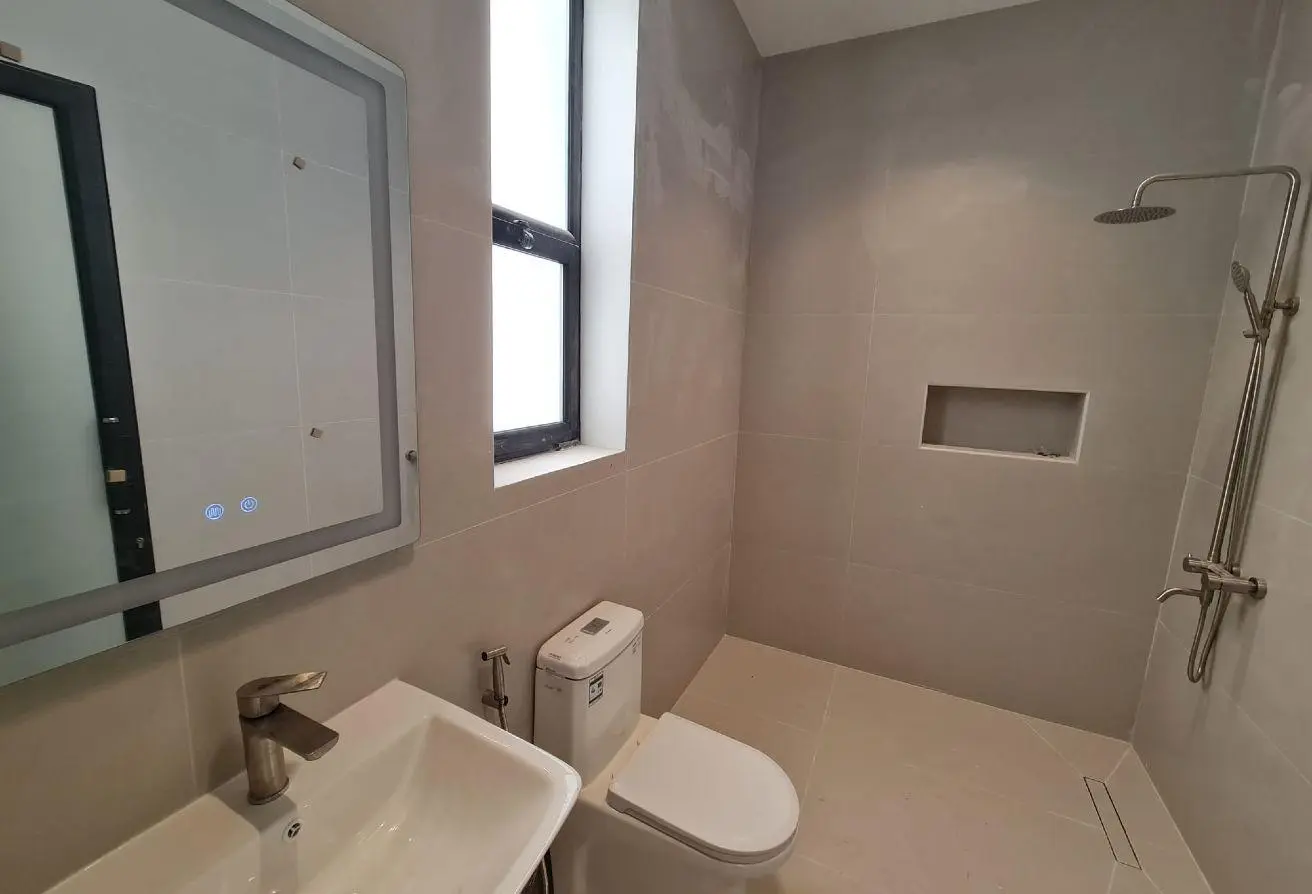 Brand New Villa for Sale in Busaiteen