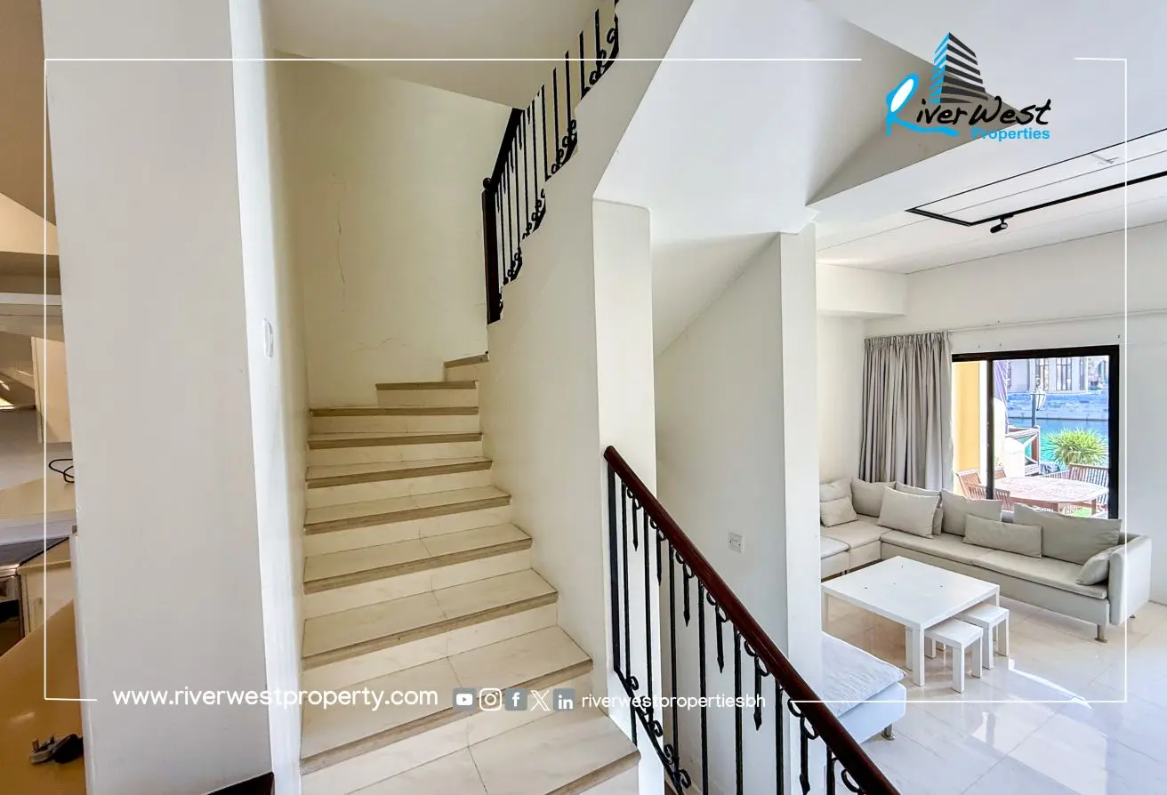 Waterfront Canal Style Villa for Sale in Al Marsa