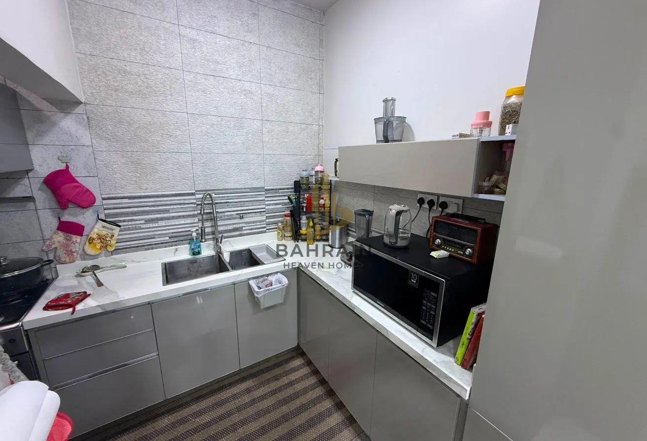 9BR Fully Furnished Villa for Sale in Hamad Town