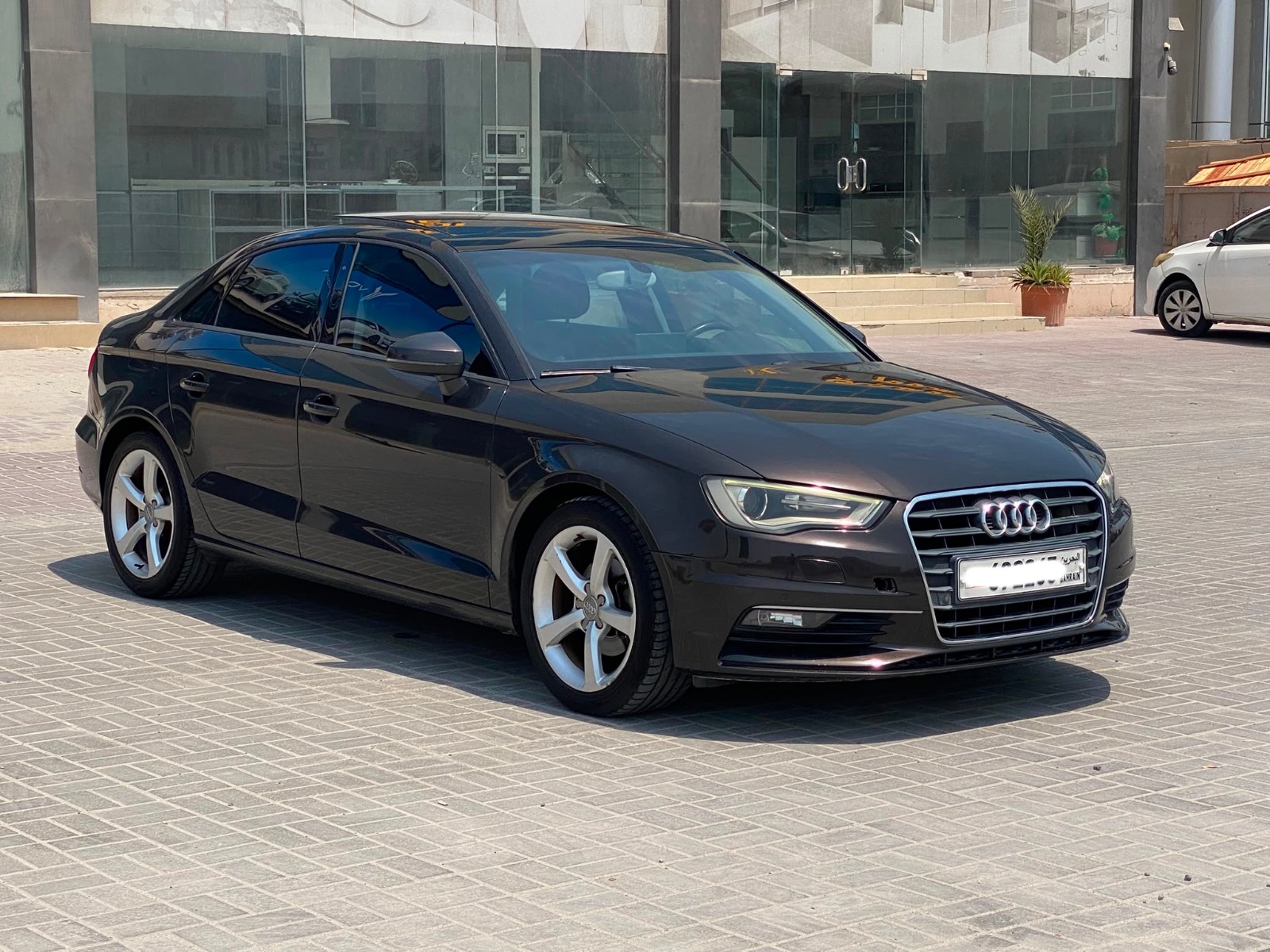 Audi A3 / 2015 (Brown)