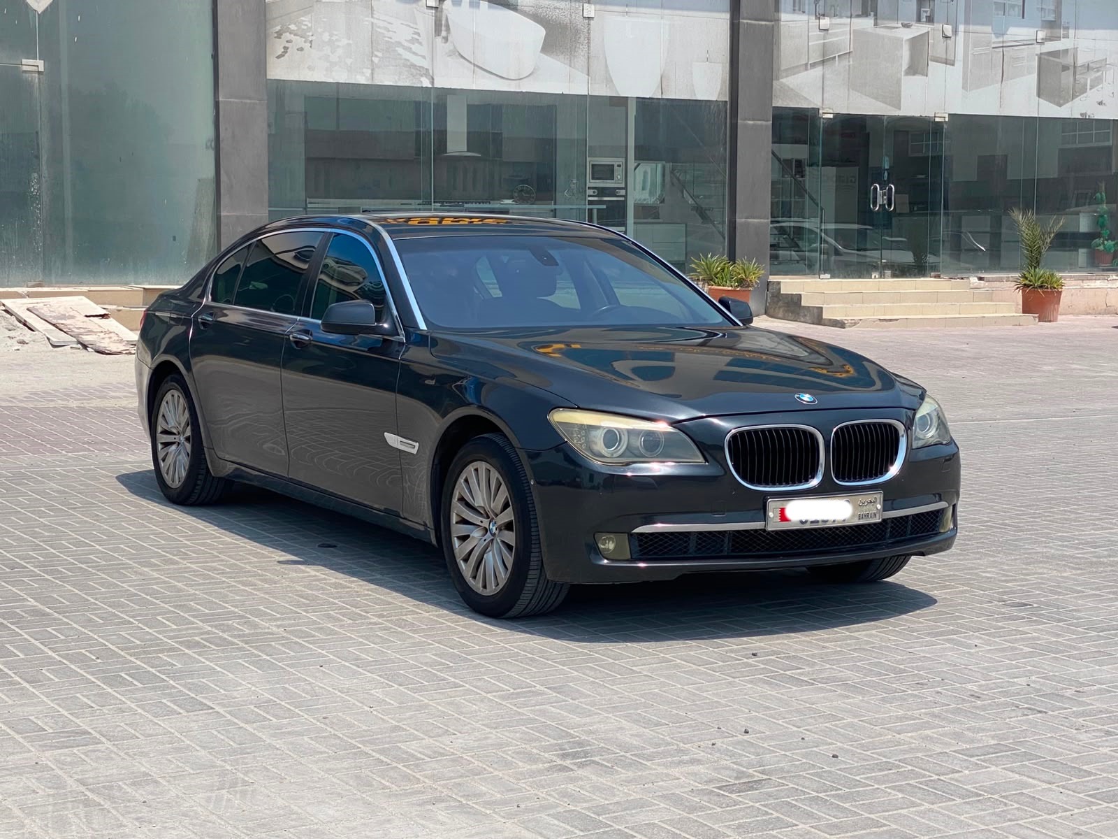 BMW 740Li 2011 (Grey)