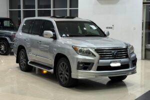 Lexus LX-570 S 2015 (Silver)