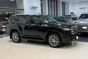 Toyota Land Cruiser GX-R 2022 (Black)