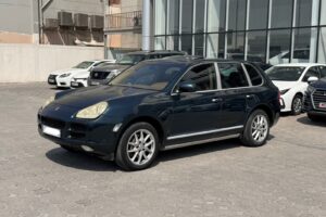 Porsche Cayenne 2005 (Green)