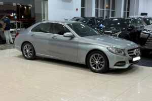 Mercedes Benz C-180 / 2015 (Silver)