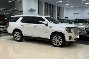 GMC Yukon Denali 2024 (White)