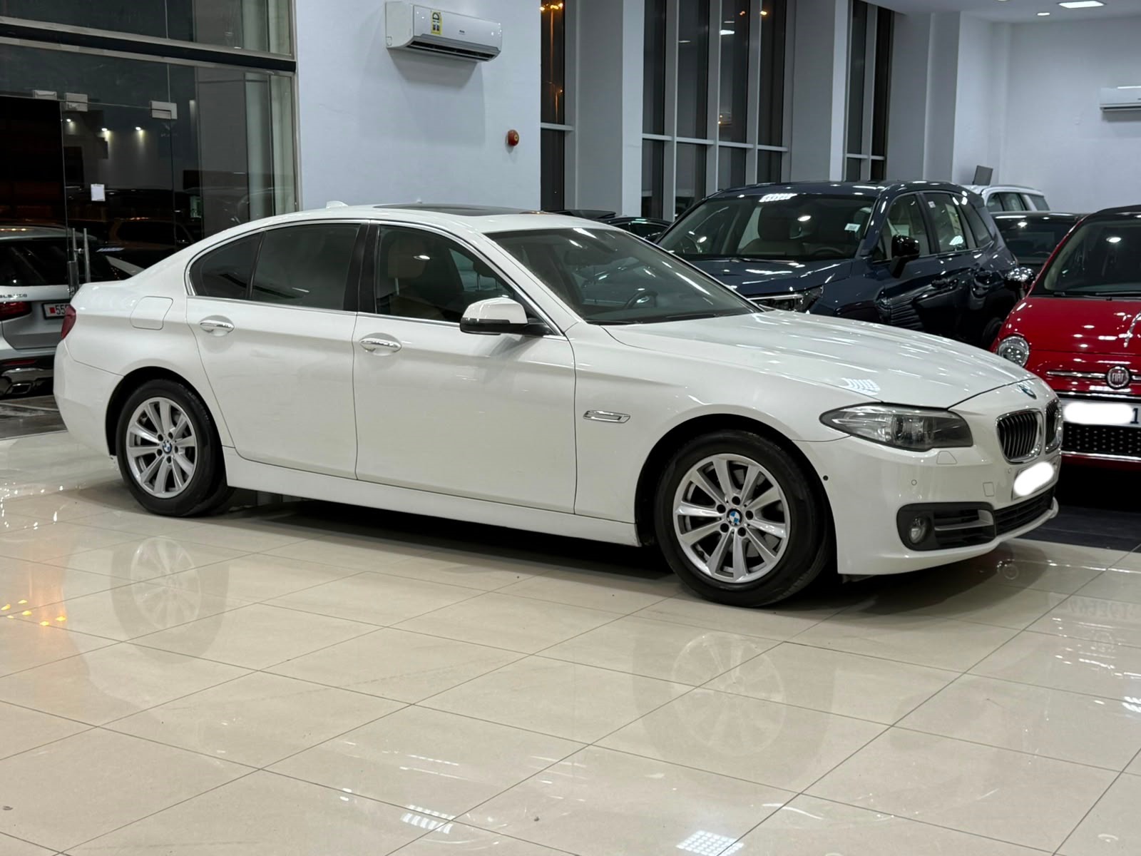 BMW 520i 2016 (White)