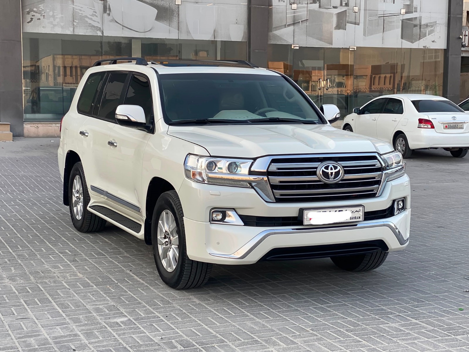 Toyota Land Cruiser GX-R 2018 (Pearl)