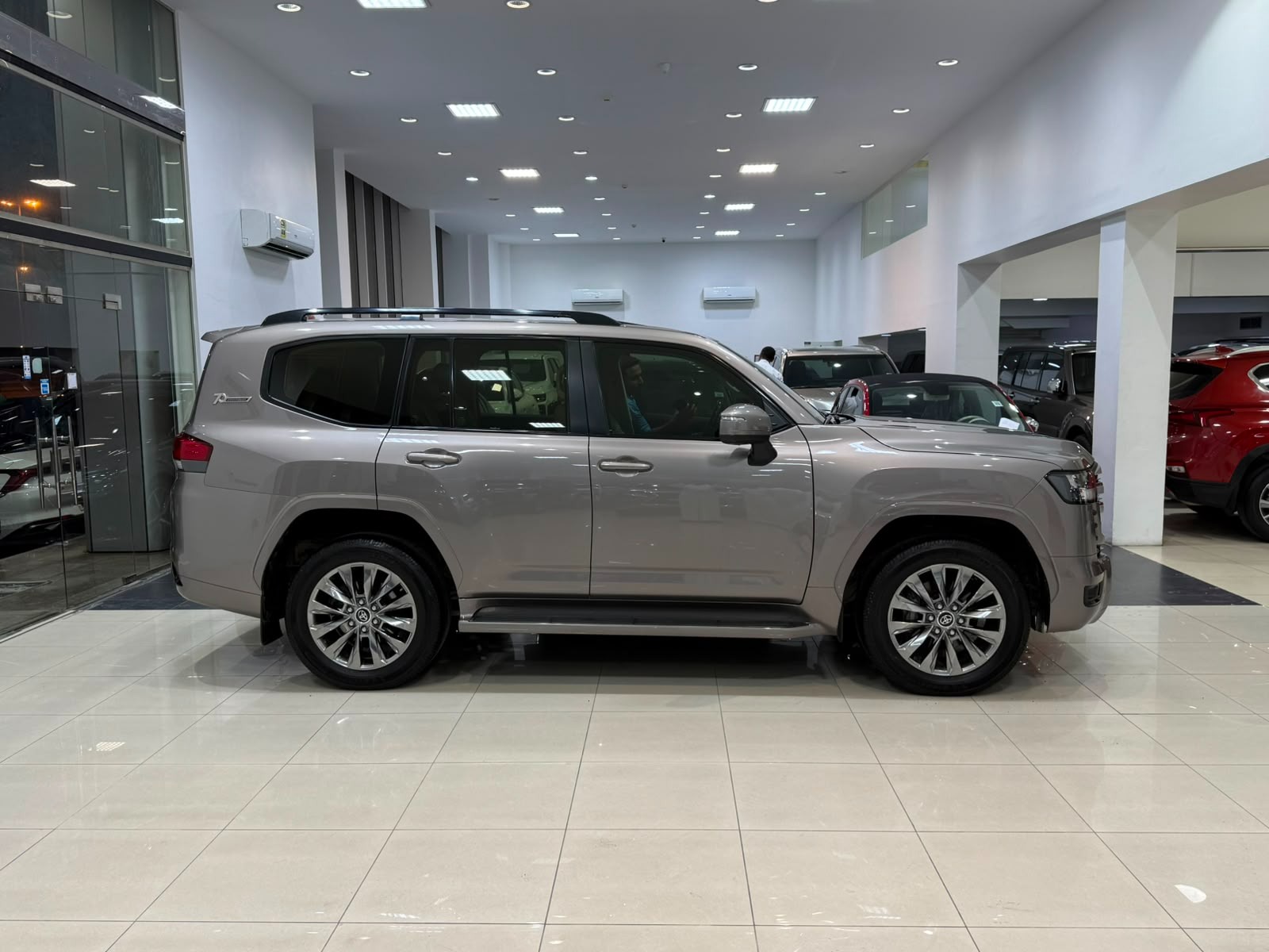 Toyota Land Cruiser GX-R 2022 (Bronze)