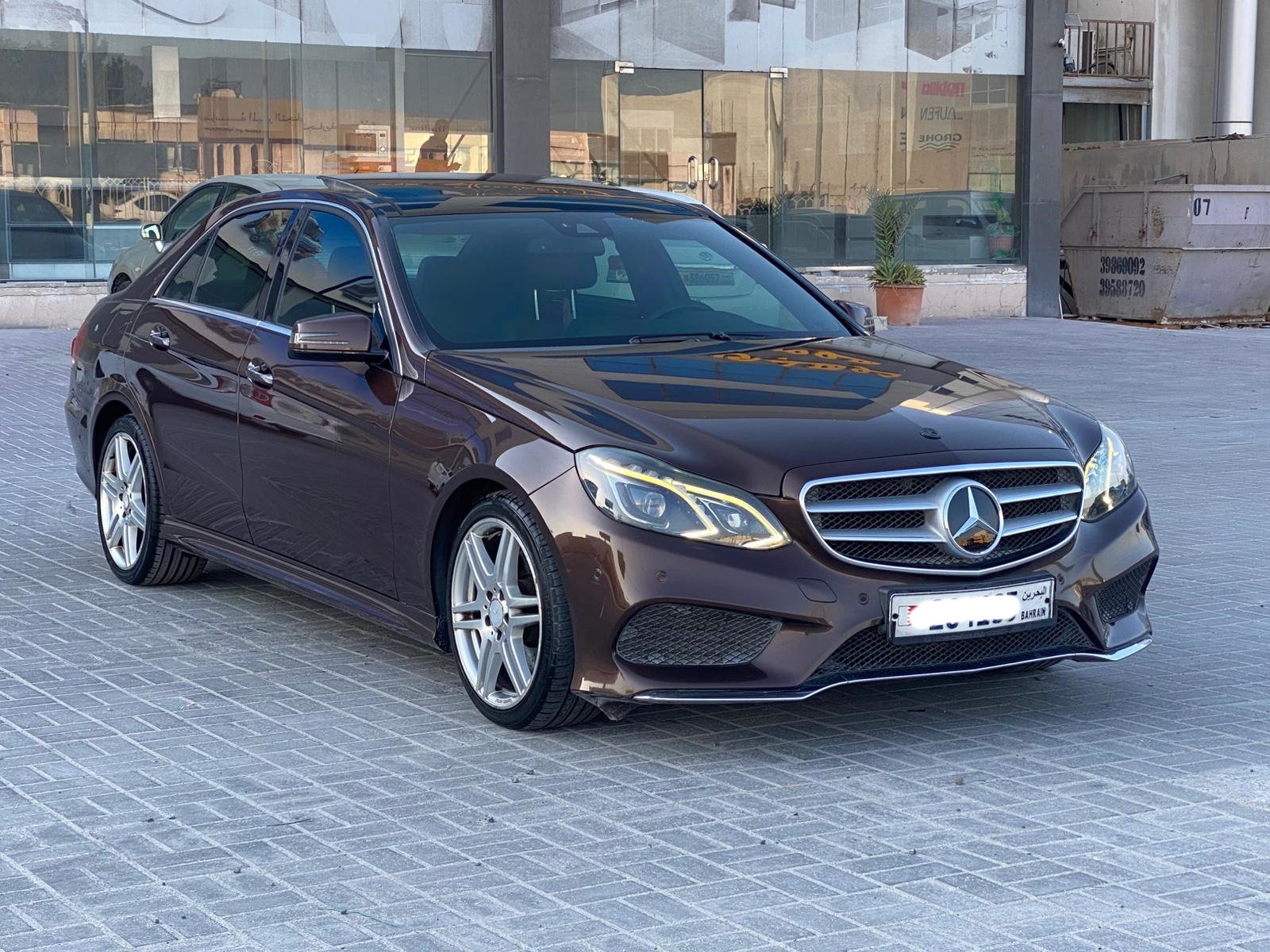 Mercedes Benz E-300 / 2014 (Brown)