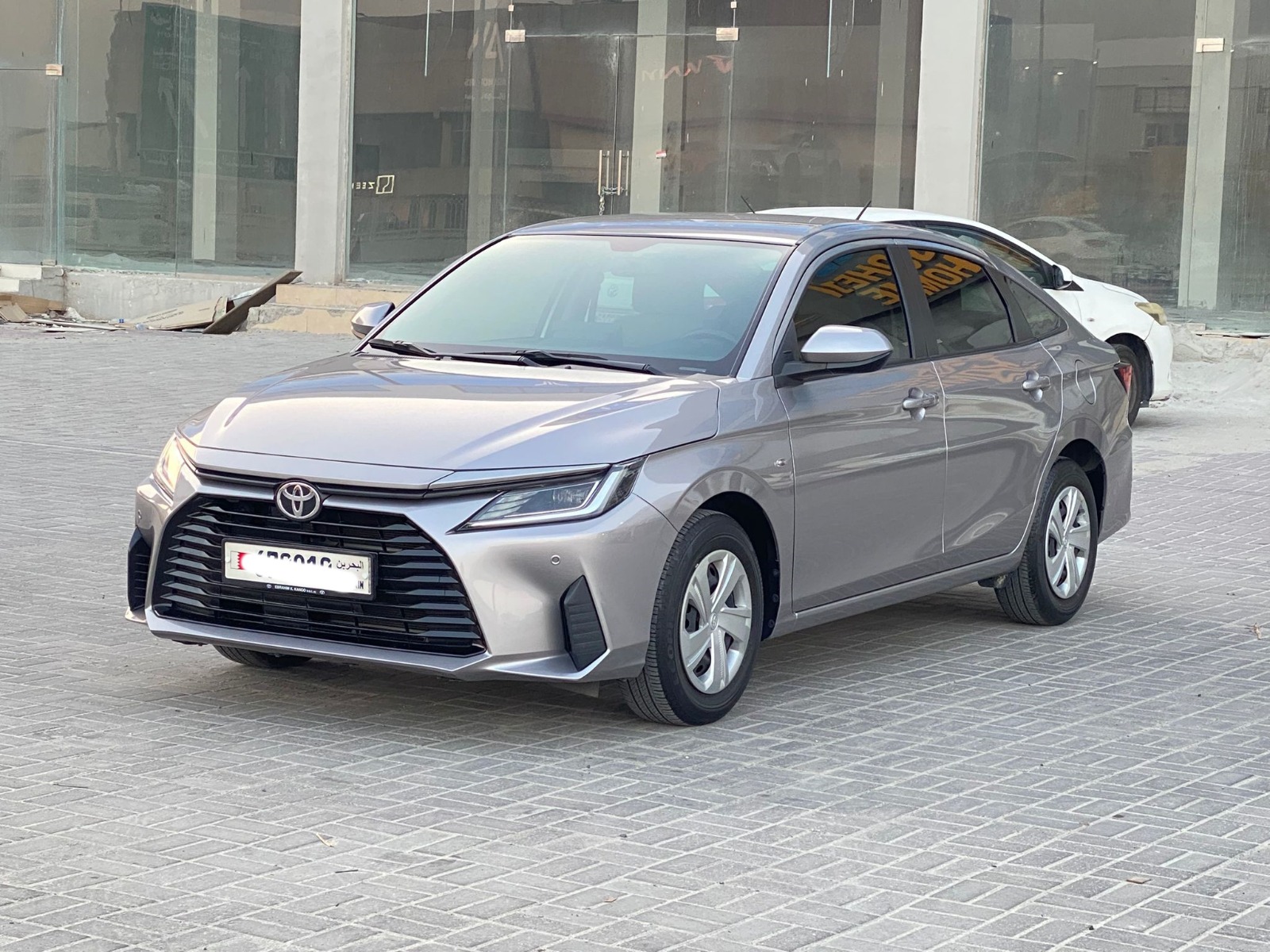 Toyota Yaris 2023 (Silver)