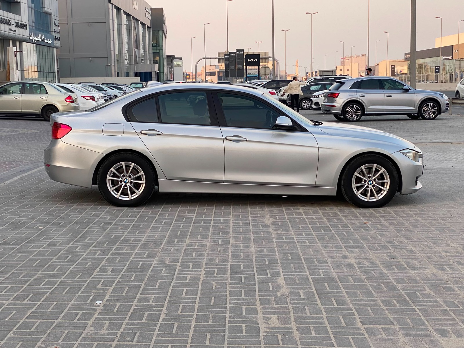 BMW 320i 2013 (Silver)