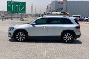 Mercedes Benz GLB-200 / 2021 (Silver)