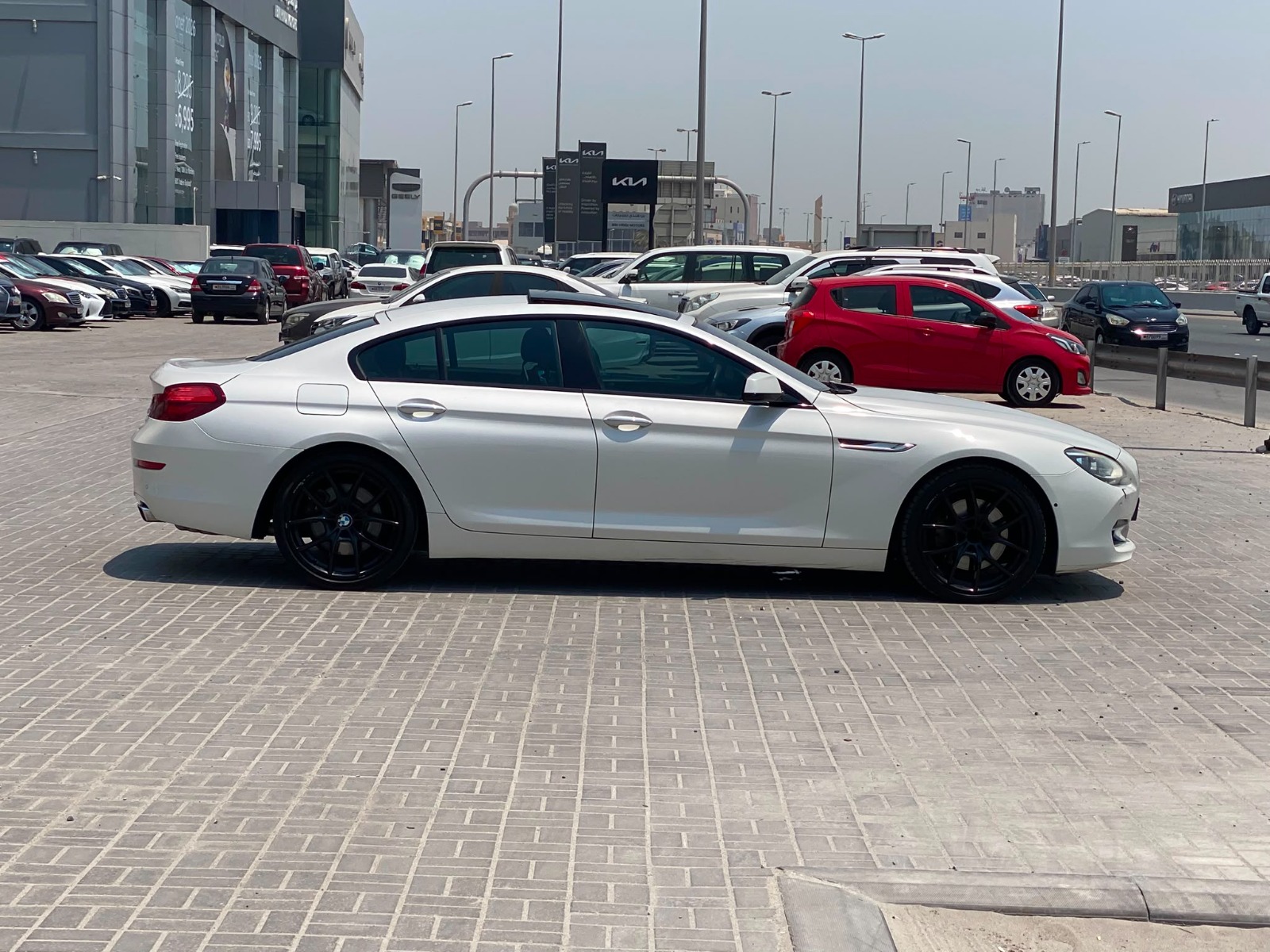 BMW 650i 2015 (White)