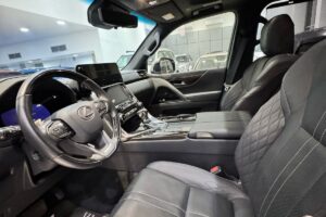 Lexus LX-600 / 2023 (Silver)