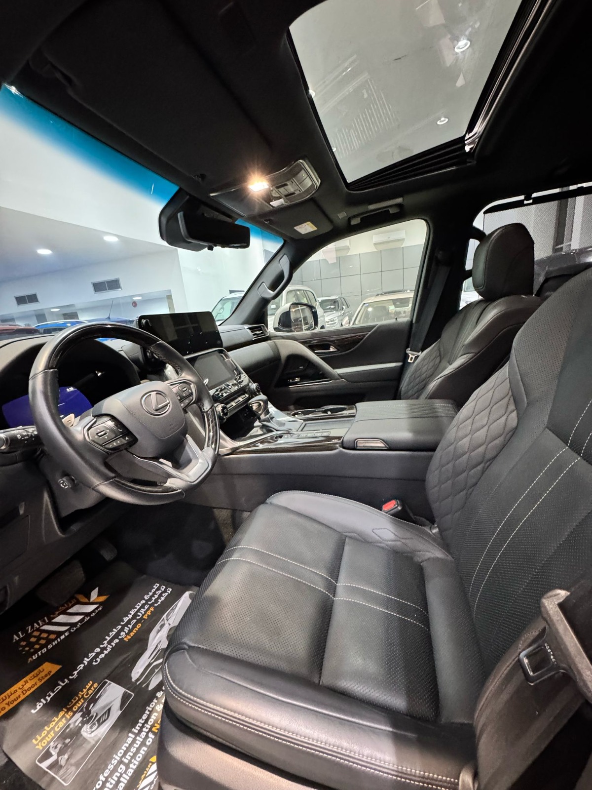 Lexus LX-600 / 2023 (Silver)