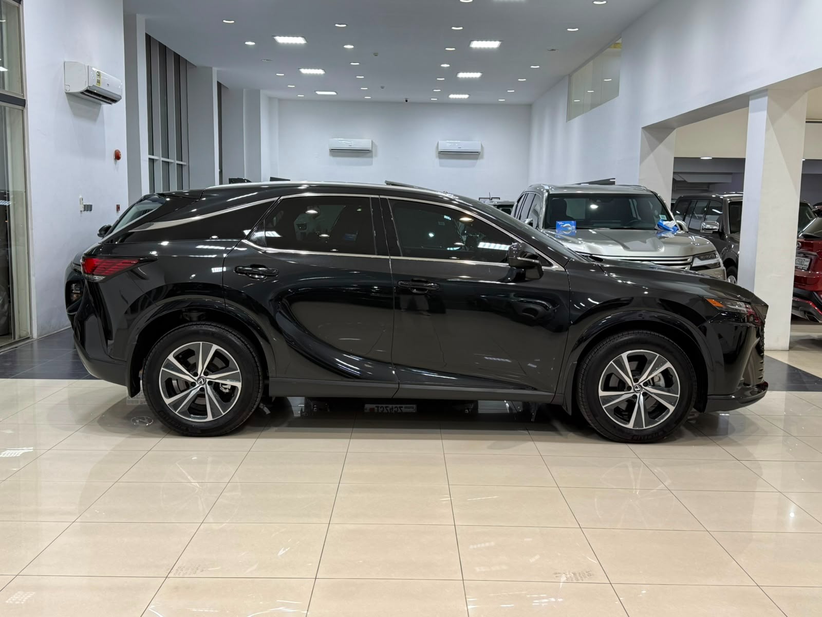 Lexus RX-350 / 2025 (Black)
