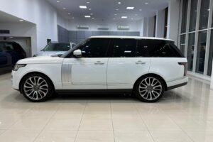 Range Rover Vogue SE 2016 (White)