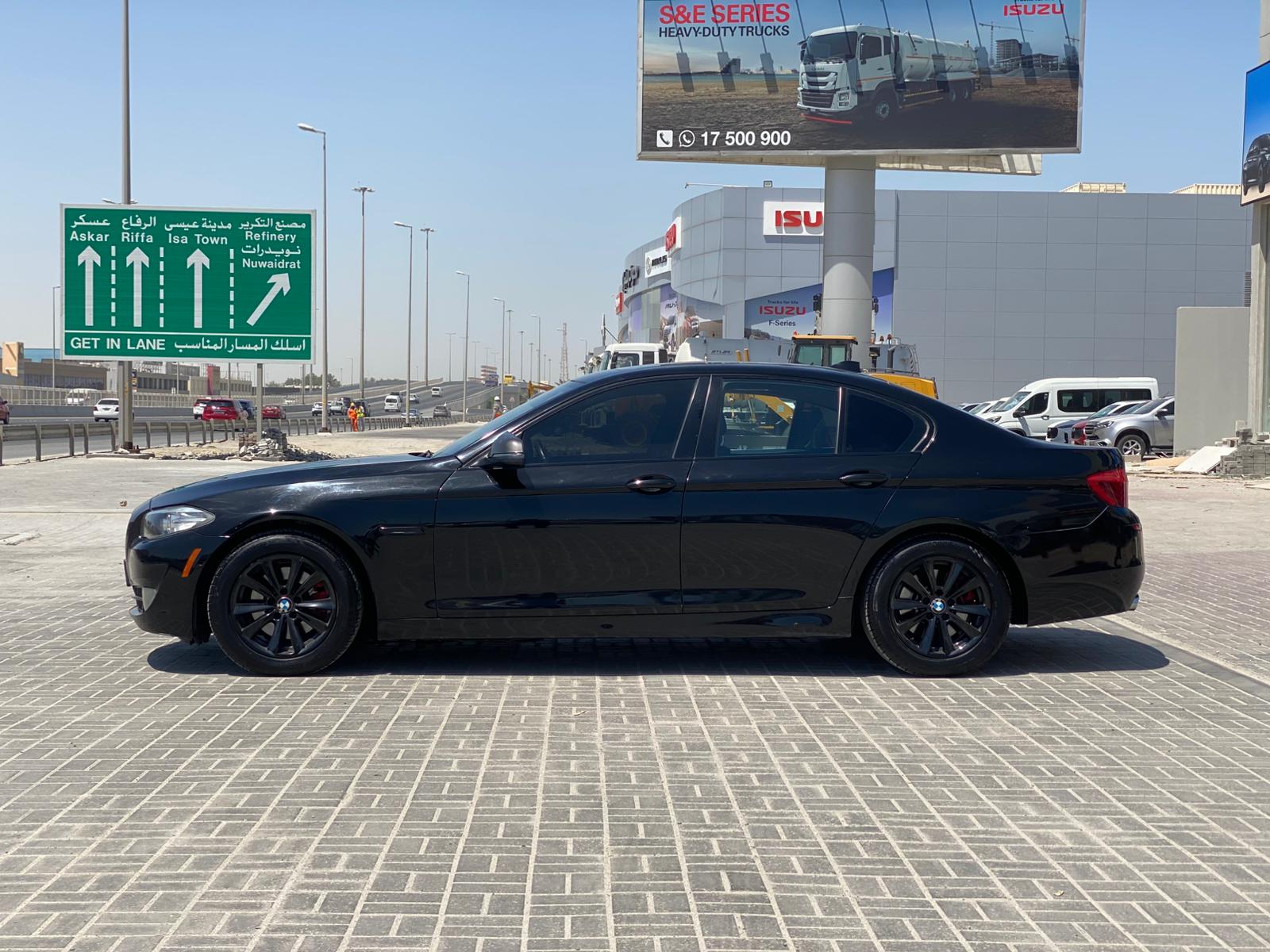 BMW 528i 2015 (أسود)