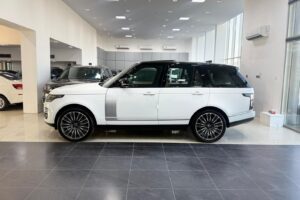 Range Rover Vogue SE 2019 (White)