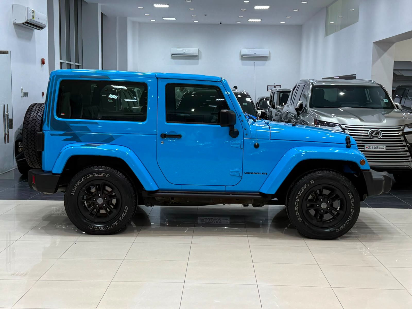 Jeep Wrangler 2017 (Blue)