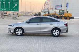 Toyota Yaris 2023 (Silver)