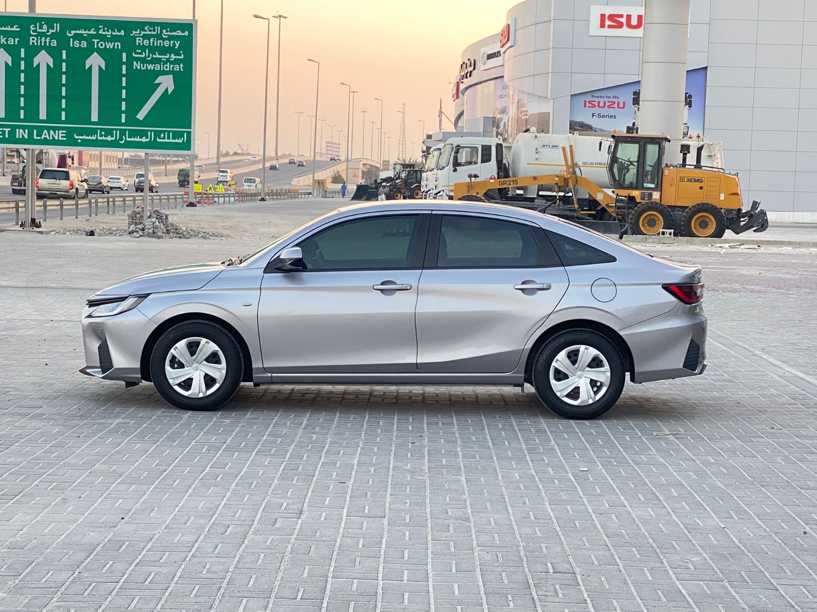 Toyota Yaris 2023 (Silver)