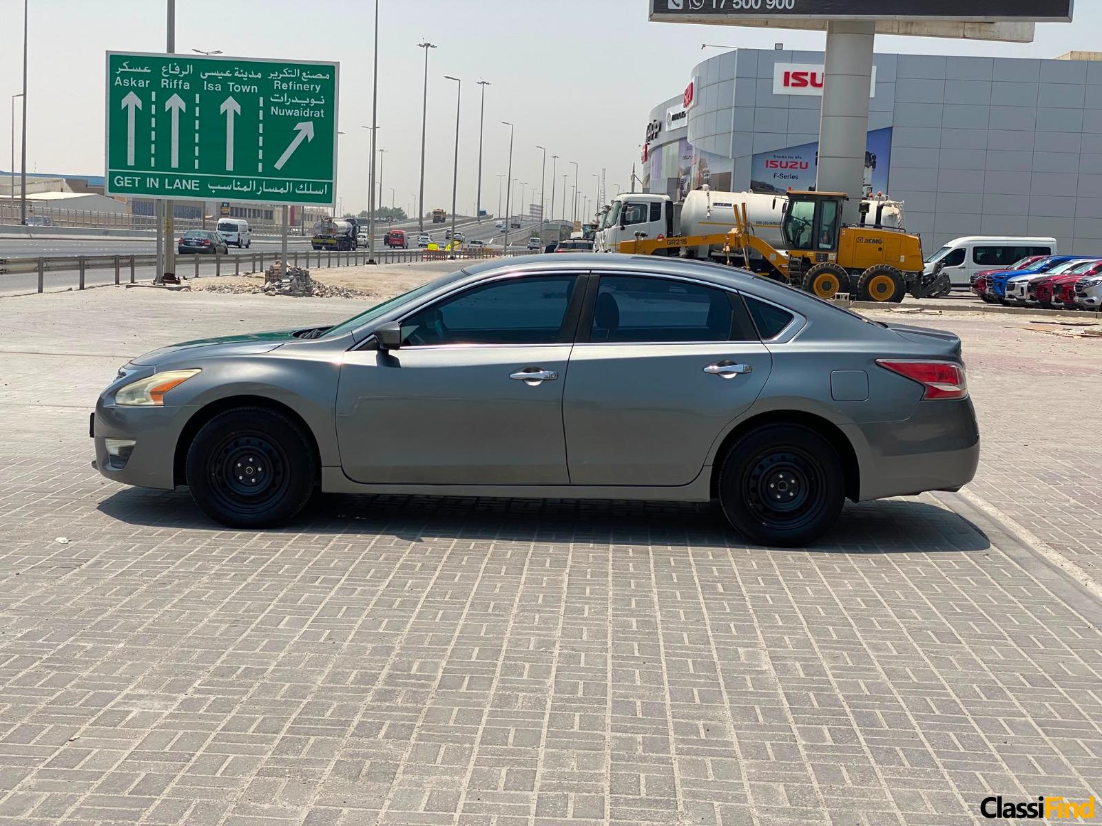 Nissan Altima 2016 (Grey)