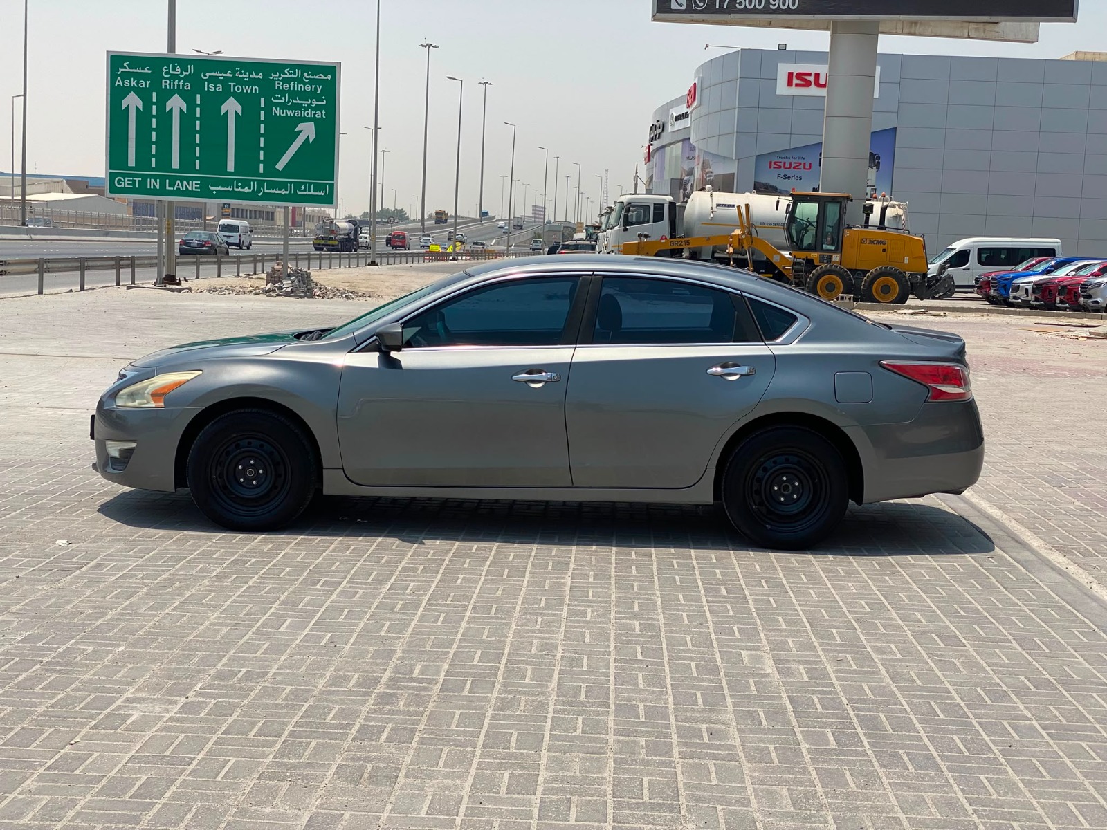 Nissan Altima 2016 (Grey)
