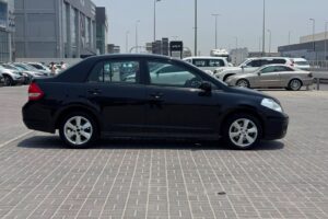 NISSAN TIIDA 2011 BLACK