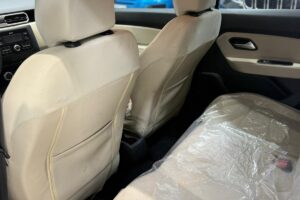 Renault Duster 2020 (White)