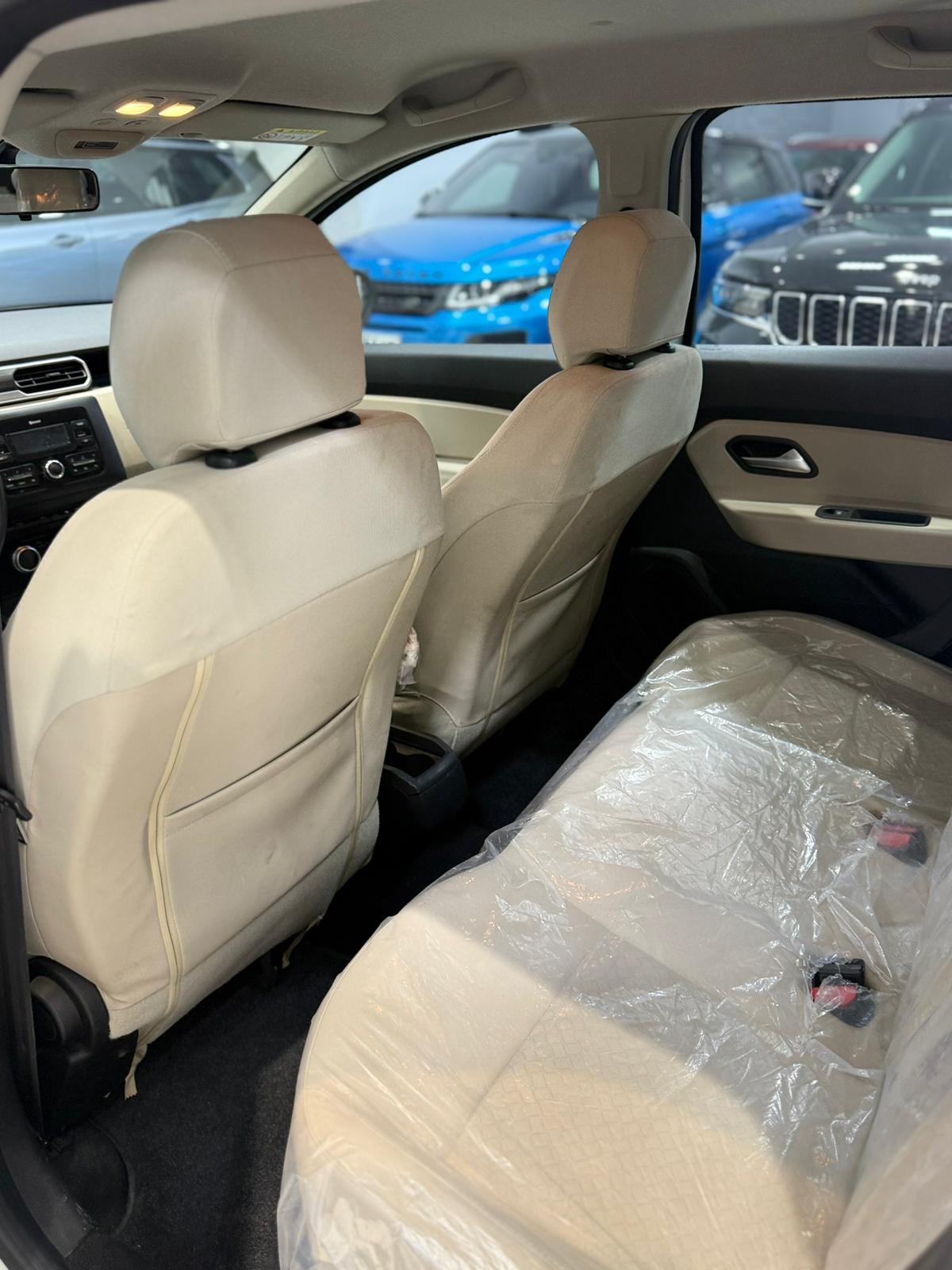 Renault Duster 2020 (White)