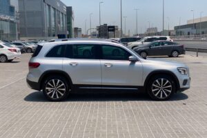 Mercedes Benz GLB-200 / 2021 (Silver)