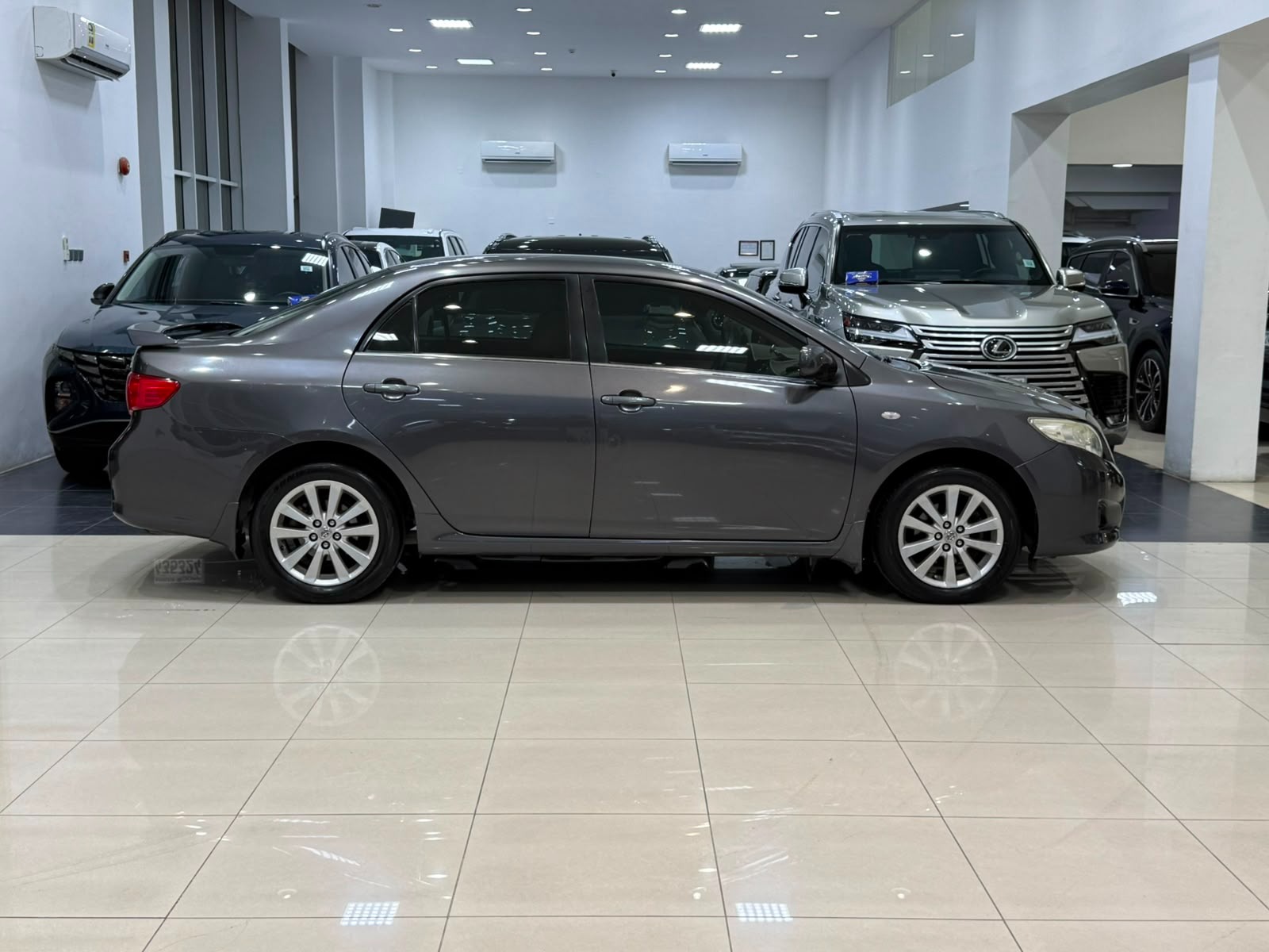 Toyota Corolla GLI 2009 (Grey)