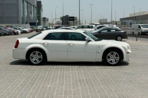 Chrysler 300C 2006 (White)